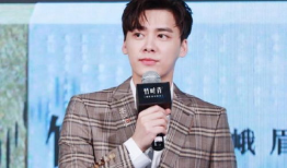 李易峰视频,魅力四溢，演绎青春风采